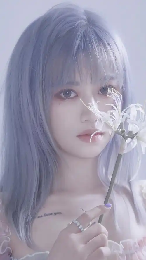 清秀高冷少女私房写真手机壁纸