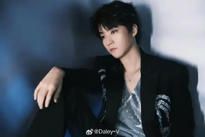 王俊凯蔡依林同台##王俊凯出发蔡依林演唱会彩排