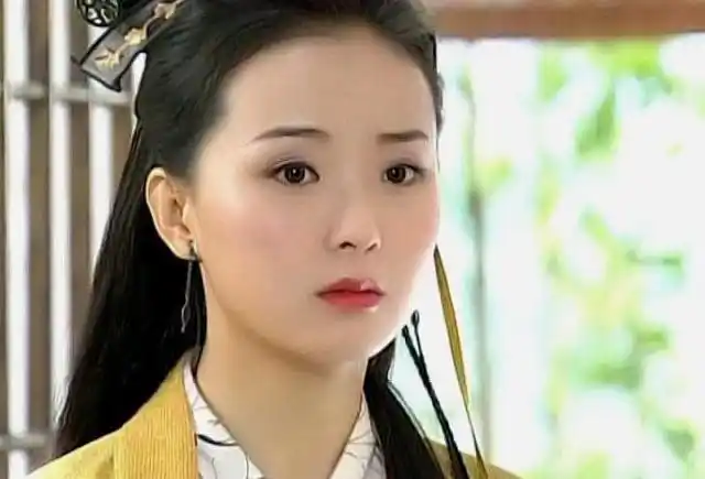 早年经历王艳写真1974年2月11日出生于山东省青岛市.