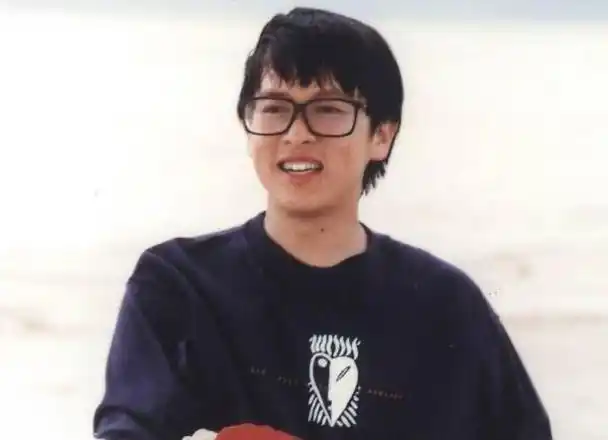 张雨生酒驾还是疲劳驾驶台湾音乐魔术师罹难