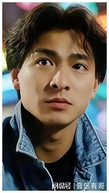 成龙老了,周润发老了,周星驰也老了,但他的状态还是最好