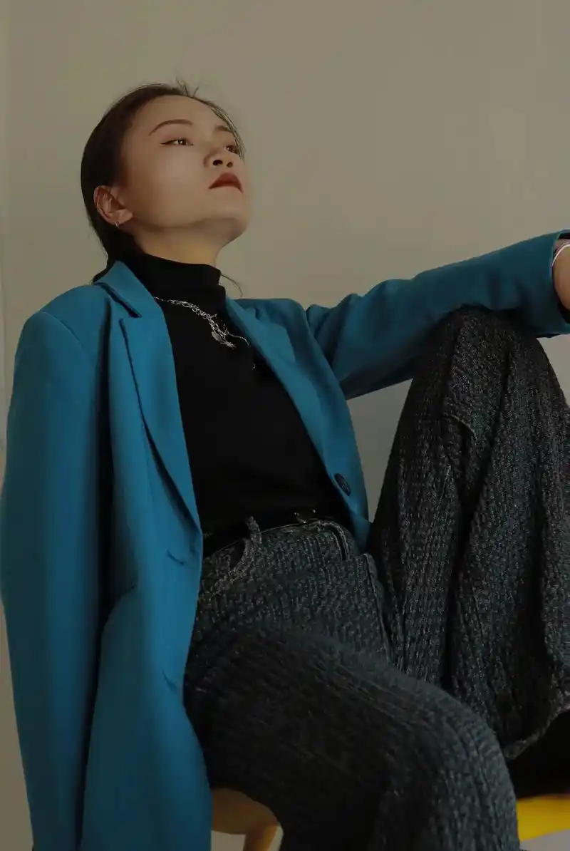 每日穿搭 #穿搭 #摄影 #杂志封面 #平面拍摄#时尚穿搭 - 抖音