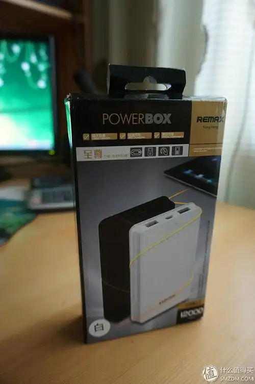 remax 睿量 通用型手机充电宝12000毫安 开箱晒单