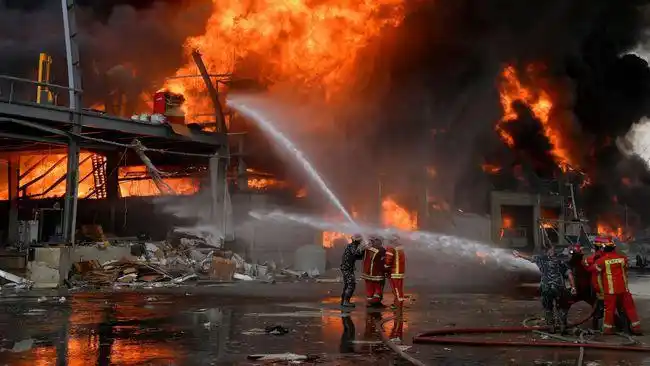 着火|消防车|可燃物|火源_网易订阅