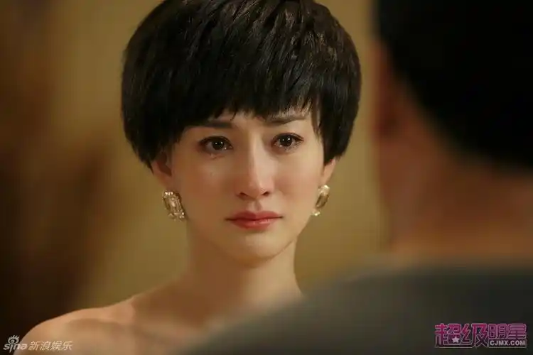 组图:《大丈夫》李小冉哭戏 梨花带雨惹人疼