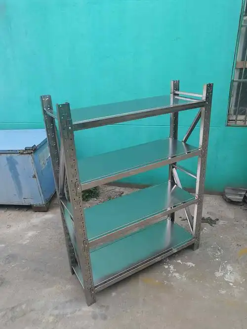 江苏南京南京厚达仓储货架招聘氩弧焊工,焊接不锈钢货架,不锈钢