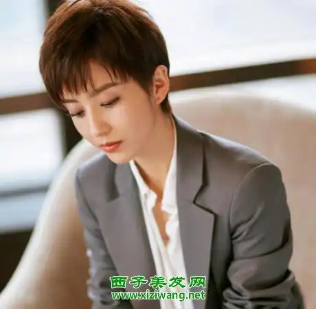 女生中性偏男短发发型图片偏男性女生短发太迷人2