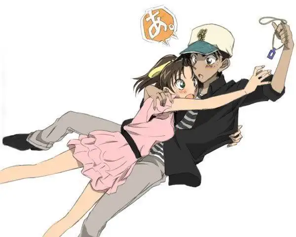 求一张服部平次和远山和叶靠的比较亲密的大图,求原创.