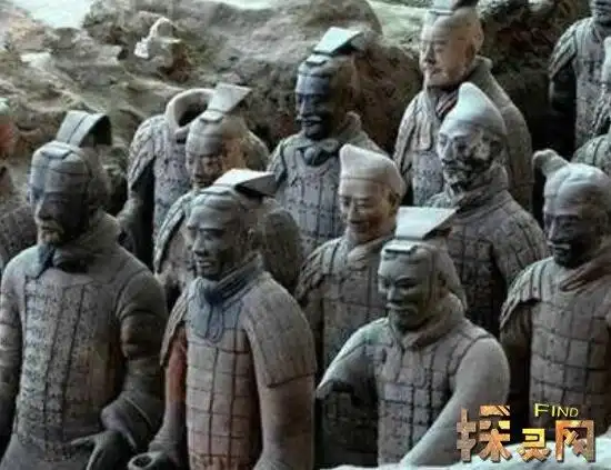 兵马俑2号坑灵异事件,兵马俑竟神秘复活屠杀人类(惨遭摧毁)(2)