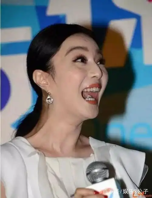 真是一笑毁所有啊!