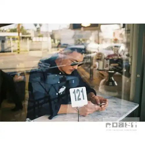 余文乐mdns新款后背invent字母拼接印花休闲时尚长袖衬衫