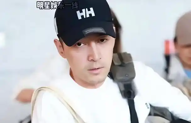 41岁胡歌机场照太沧桑,携刘涛录新综艺,琅琊榜小情侣重聚