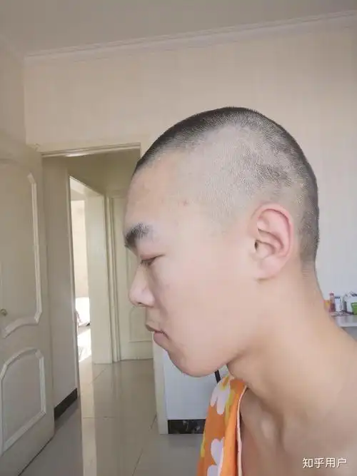 塌鼻梁的男生真的没有办法摸