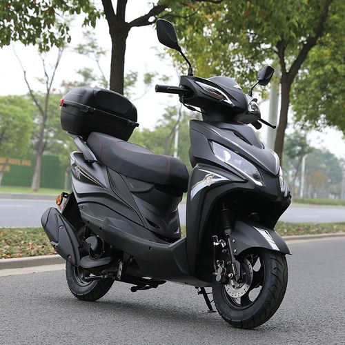 新款国四摩托车燃油车踏板车125cc电喷车男女通用两轮全新可上牌