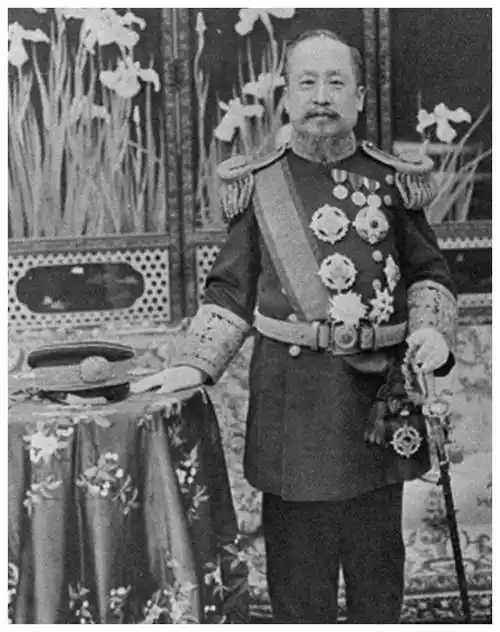 袁世凯是被撑死的?痴迷补品一天吃10顿饭,走路像鸭子一样摇晃