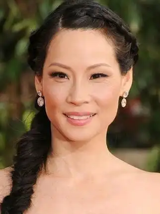 高颧骨的东方美人