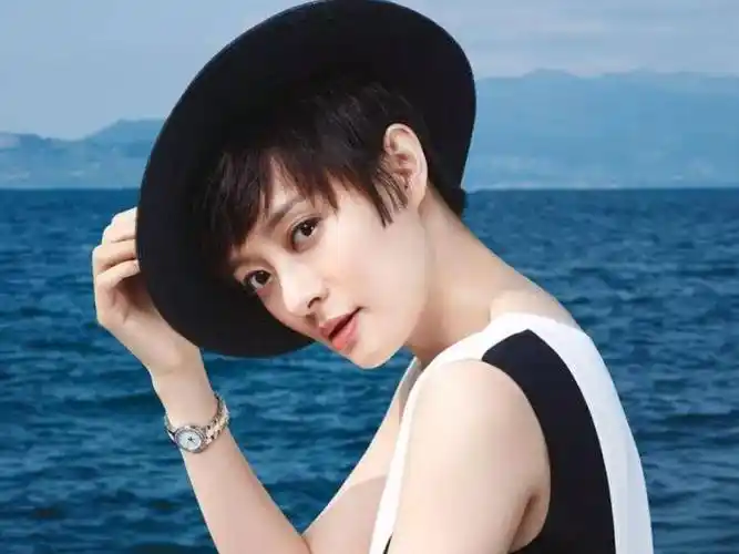 朱茵17岁,赵雅芝17岁,蔡少芬17岁,你见过孙俪17岁的样子吗?