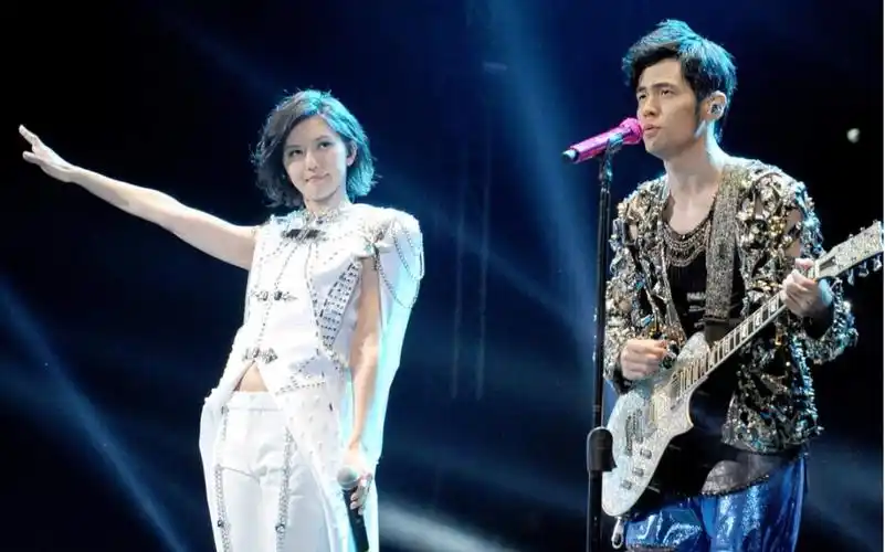 遇见 不能说的秘密(live) 周杰伦/孙燕姿