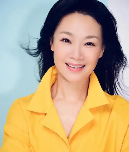 歌手吕薇的个人资料