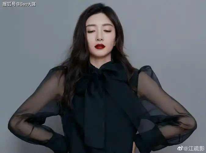 江疏影追韩国演员玄彬不仅用他的照片做屏保还刷他的视频