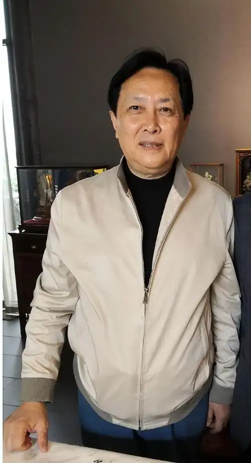 唐国强女儿唐莉心疼悲情早逝的母亲也同情继母壮丽的遭遇