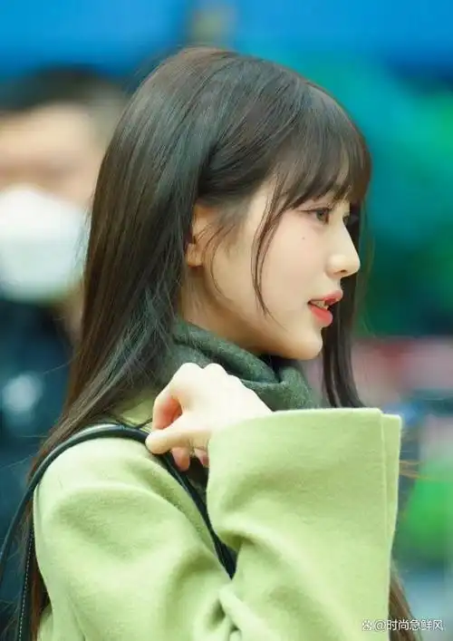 大部分女生认为美女的标配就一定是大眼睛和高鼻梁,要不然人们总是说