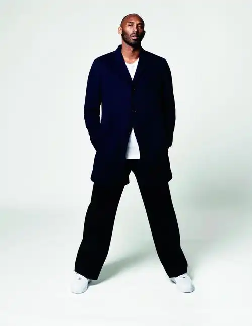 科比退役后拍的一套写真照片_高清图集_新浪网