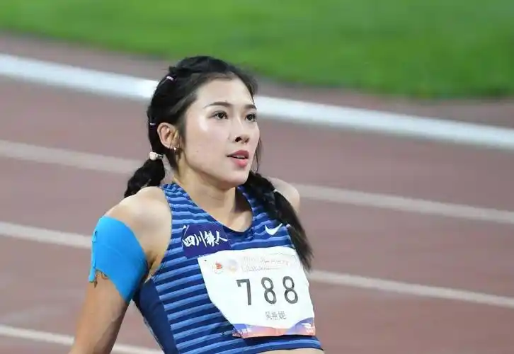 面对电视霸气回击:这纹身不是白纹的_成绩_比赛_一个人