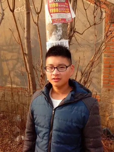 本人17岁,身高173 体重160斤 偏胖 问一下怎样练一身肌肉