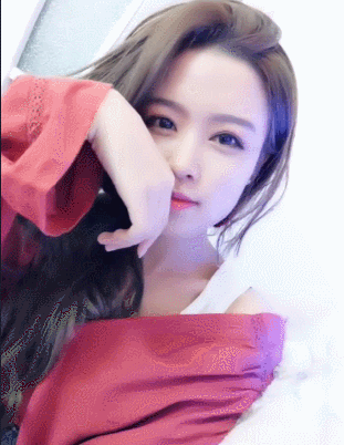 美女清新可爱清纯迷人气质gif动图_动态图_表情包下载_soogif