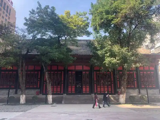 至公堂后侧外景.新华社记者梁军 摄