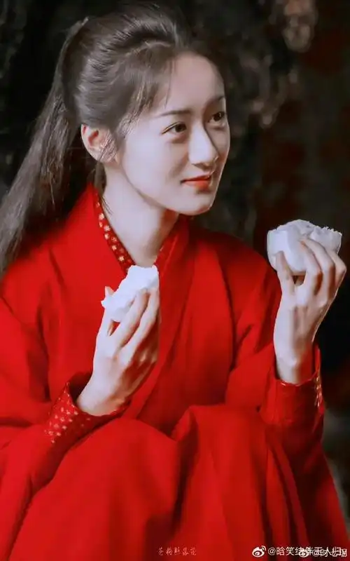 袁冰妍红衣造型就是yyds美艳不可方物