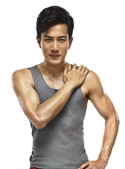 离婚整整一年后杨幂还是那个杨幂刘恺威却暴瘦到认不出