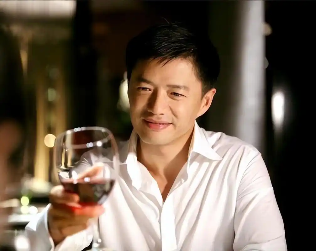 段奕宏因戏结缘与中村幸子相恋21年0绯闻被称为戏妖