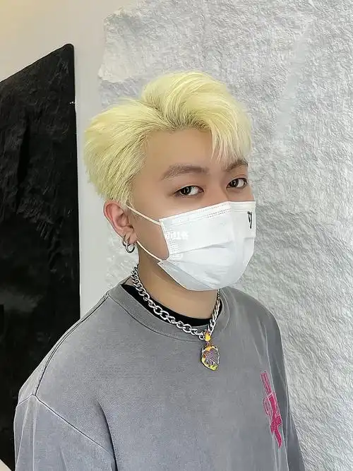 头发漂到9度日常可以在家用去黄洗发水洗出来更浅#沈阳美发店  #男生