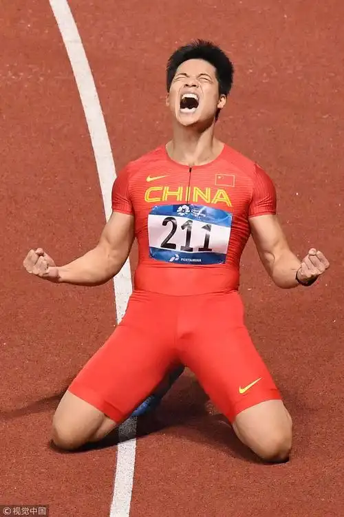 新浪直击百米苏炳添破纪录夺冠_高清图集_新浪网