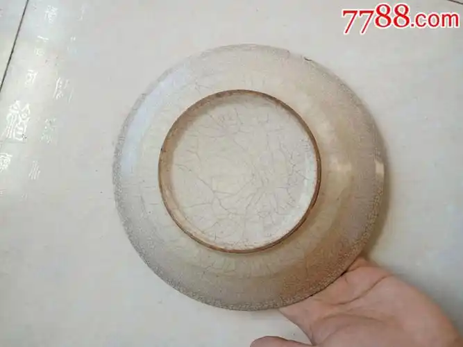 民国开片歌釉大碗