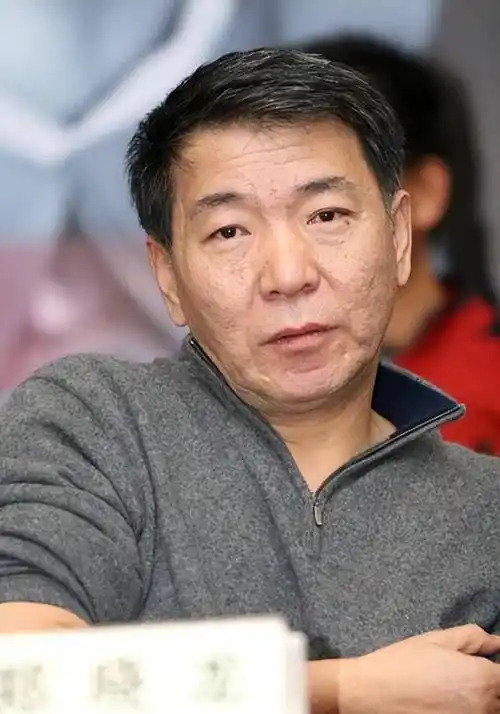 原创导演赵宝刚闪婚娶初恋丁芯47岁有喜结婚36年宠妻如宝