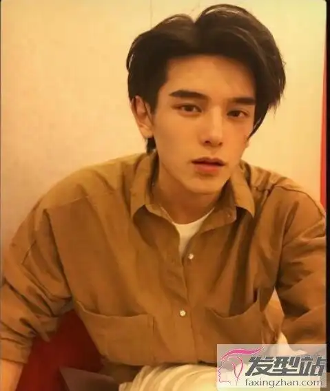 男生港风短发发型蓬松帅气秒变港仔