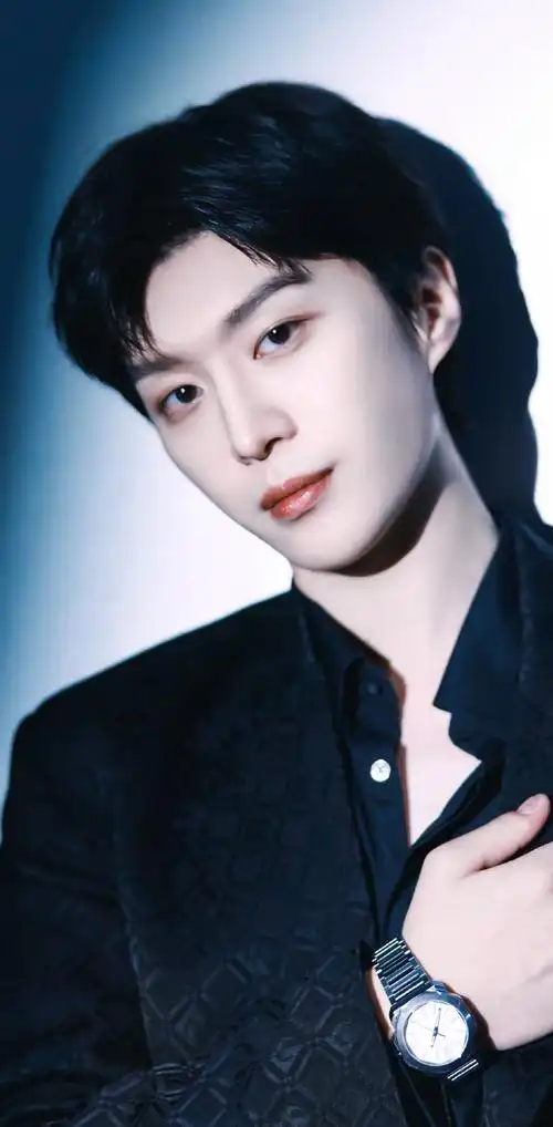 范丞丞壁纸抱图留言好s#范丞丞扫黑拨云见日