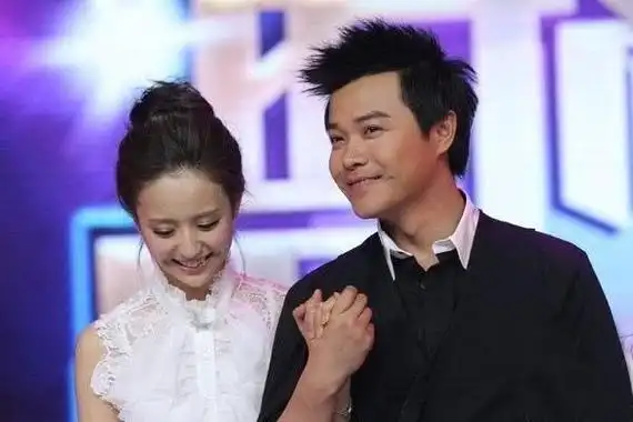 首映礼上陈思诚的发言才该拿奖佟丽娅听后表情耐人寻味