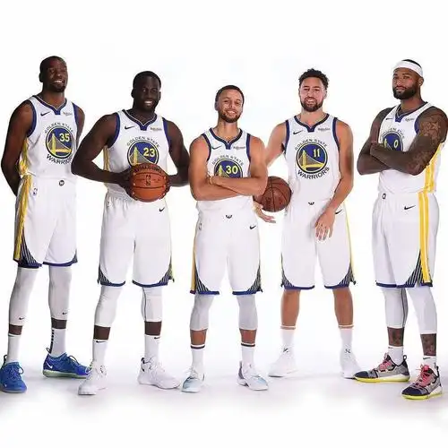 勇士五巨头下赛季解散?不存在的!老板发话:还要一个考辛斯