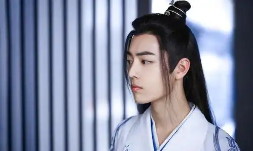 原创因笑容霸榜热搜的肖战终于有了专属的称号真的不愧是治愈达人