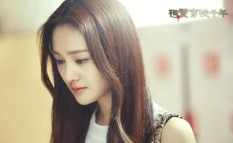 《相爱穿梭千年》郑爽图片郑爽唯美高清剧照图片,明星