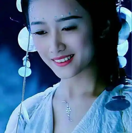 声控"水碧"赵卓娜:和李晨传绯闻,与韩寒幽会,至今8年无踪影_剧中_仙剑