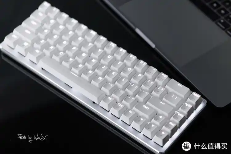 指尖的爵士,ajazz——黑爵,你好,这是我的"锌"键盘