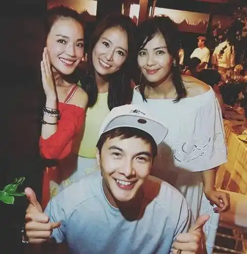 三美同框!林心如与闺蜜舒淇刘涛婚前晚宴相聚