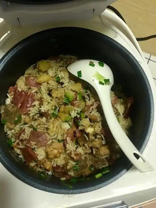 电饭煲闷饭