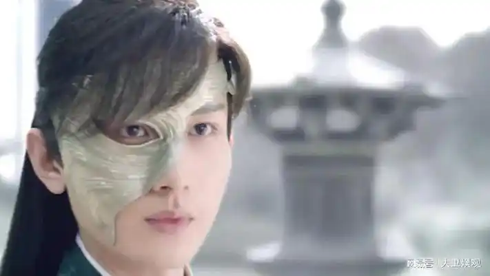 吴磊在《长歌行》里曾戴着面具饰演英姿飒爽的武将.