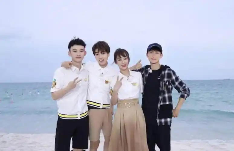 王俊凯杨紫八字合适吗,莫小棋星座预言杨紫,王俊凯杨紫可能吗